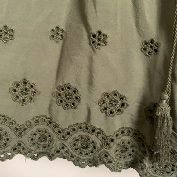 Mossimo Romper - Picture 3 of 3